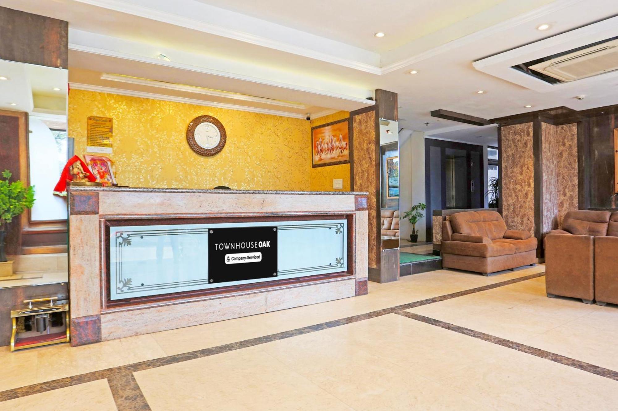 Super Townhouse Oak Dharamshala Near Maximus Mall Eksteriør billede